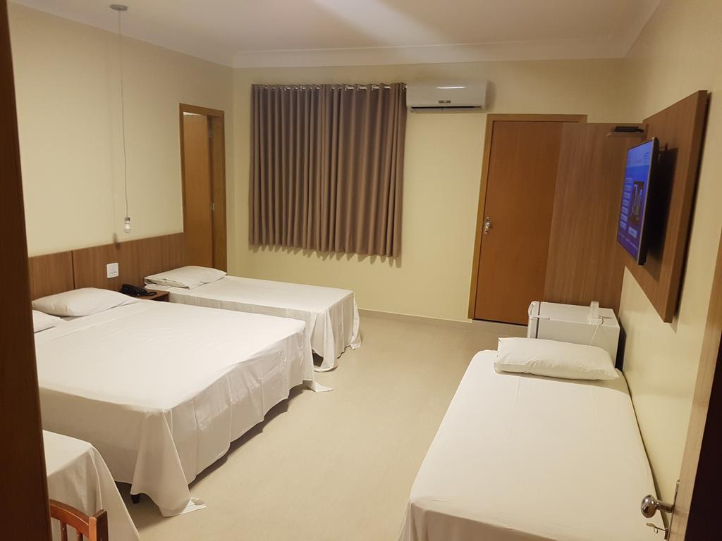 Oft Place Hotel Goiânia Buitenkant foto