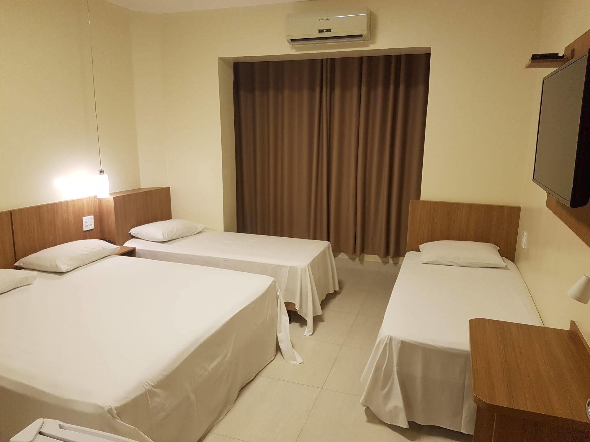 Oft Place Hotel Goiânia Buitenkant foto